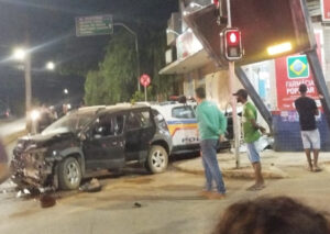 Acidente com viatura policial em Abaeté