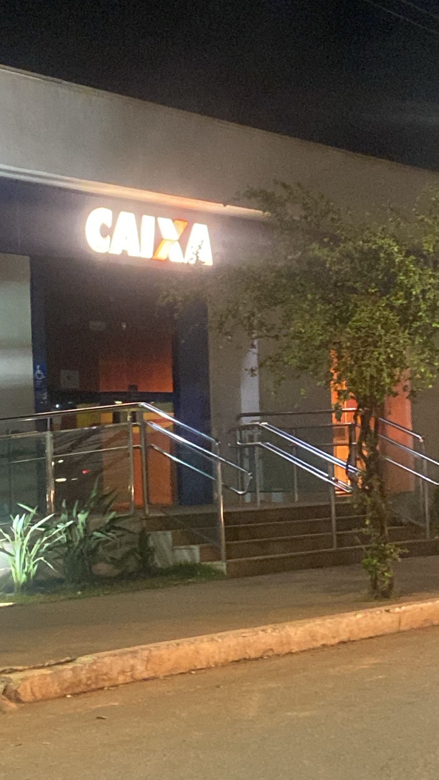 Homem é preso suspeito de incendiar Caixa Econômica Federal em Abaeté