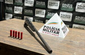 Pompéu – PM prende autor por posse ilegal de arma de fogo