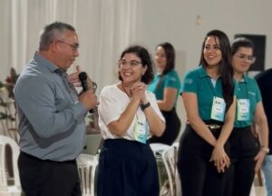 Líderes do Sicoob Credinacional participam de treinamento com Juliana BEO