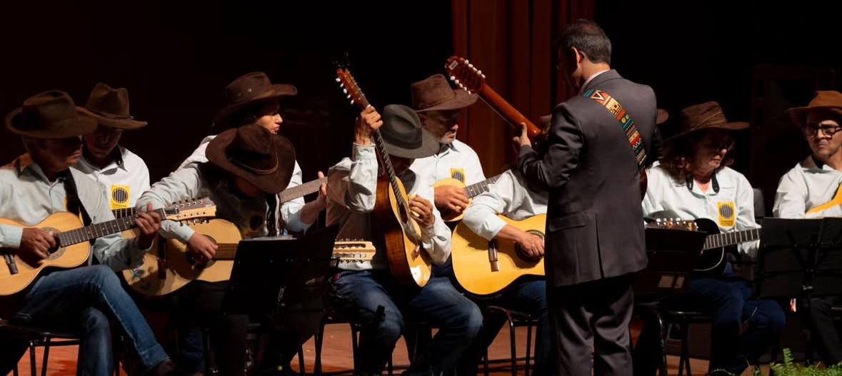 Concerto de Natal encanta Abaeté com música e solidariedade neste domingo