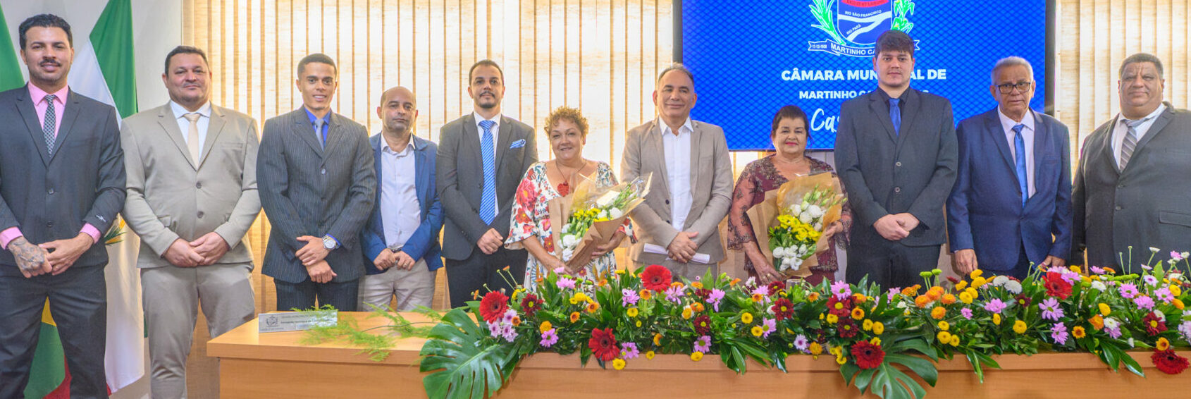 Prefeito e vereadores tomam posse em Martinho Campos