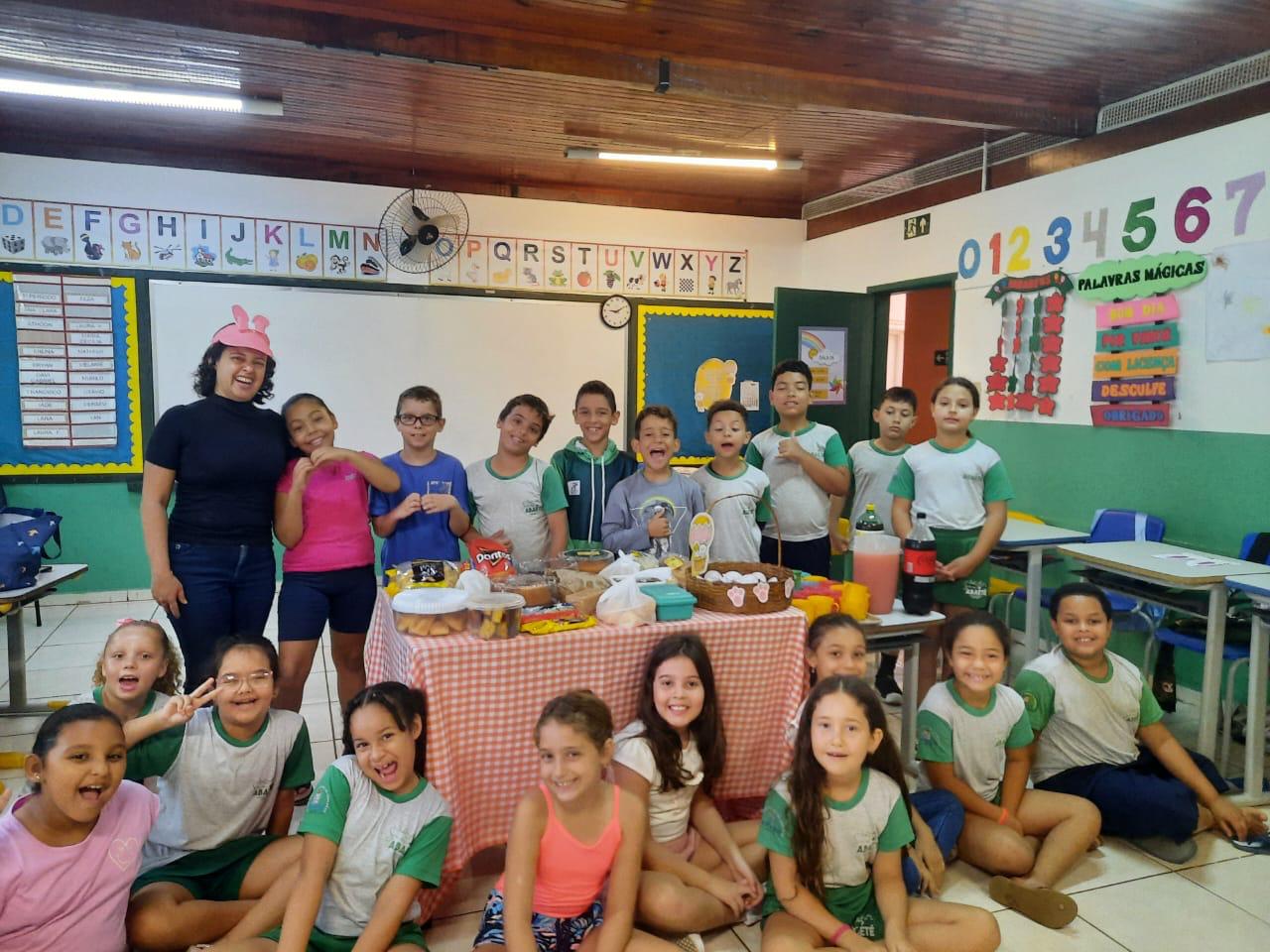 Páscoa é celebrada nas escolas municipais, estaduais e particulares de Abaeté