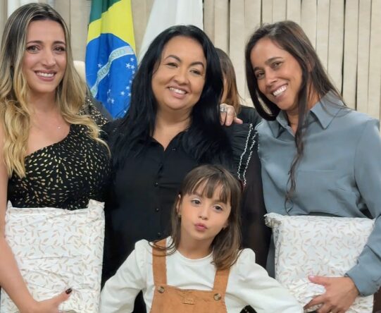 Homenagem às Mães na Câmara Municipal de Abaeté