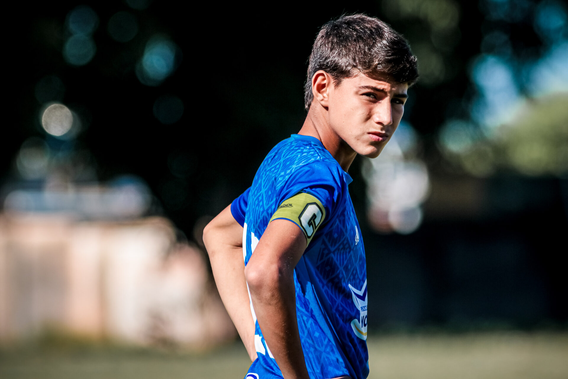 Vitinho brilha com 8 gols e se isola na artilharia da UCASF 2025