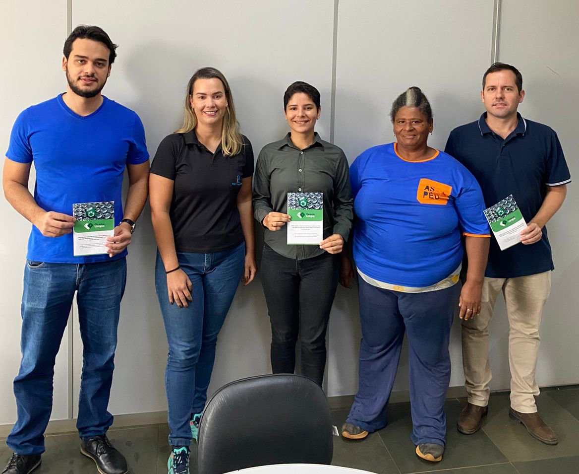 Grana Limpa em Pompéu: moeda social transforma recicláveis em renda e fortalece a economia local