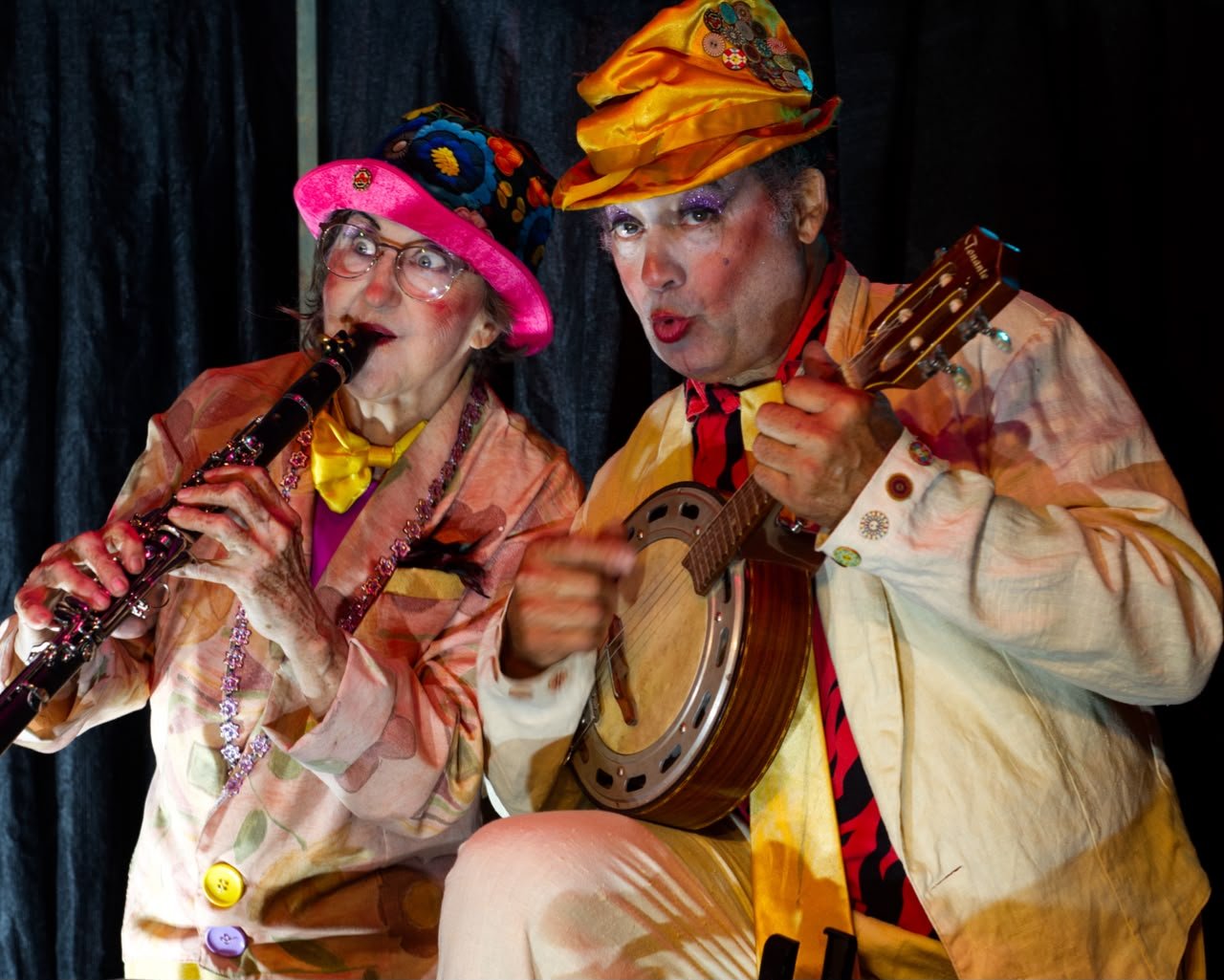 Espetáculo gratuito leva teatro, circo e música a cidades da região